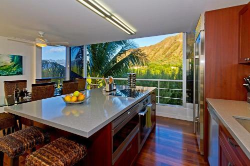 Executive Gold Coast Oceanfront Suite