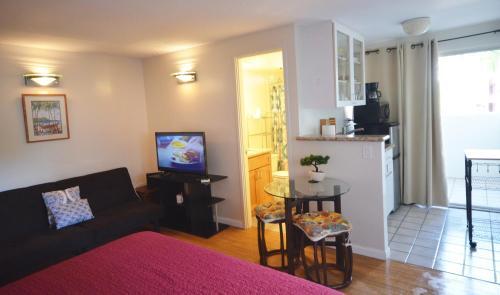 Kuhio Village Apartment #301 Apts