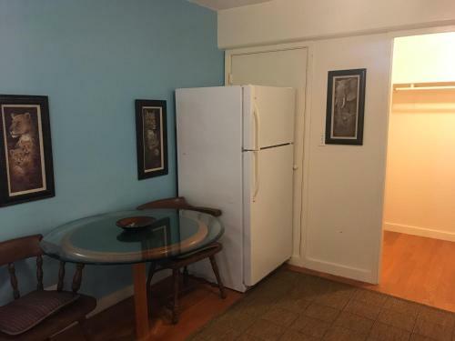 Apartamento Waikiki Whale Watcher Apts 201a