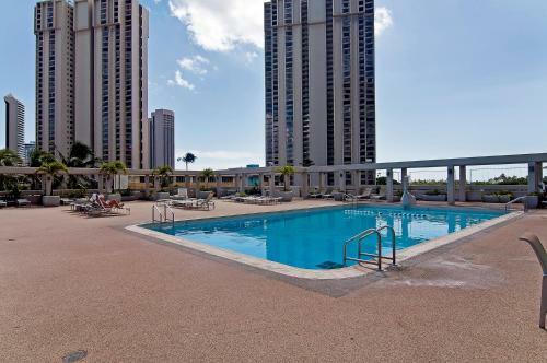 Ala Moana Hotel Ocean Studio On The 20th Floor
