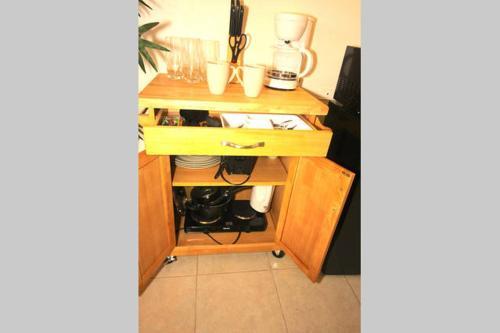 Apartamento Prince Edward Condo 707a