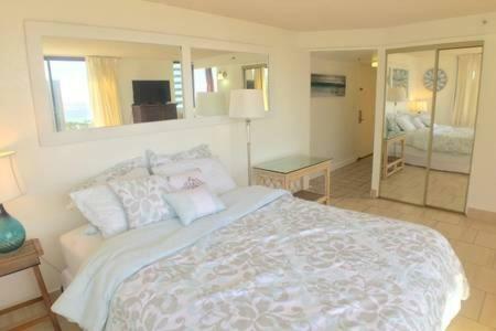 Apartamento Waikiki Ocean View Corner Studio