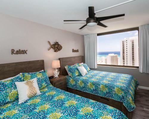 Waikiki Banyan Tower 2 Suite 3208