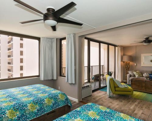 Waikiki Banyan Tower 2 Suite 3208