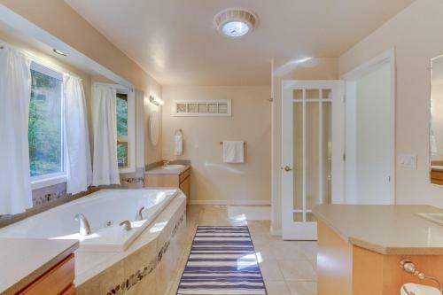 Mitchell Point Retreat