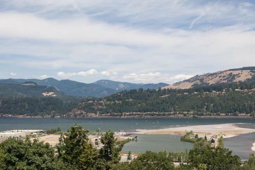 Raven’s Vw-river Vw-ac-3br/2.5b