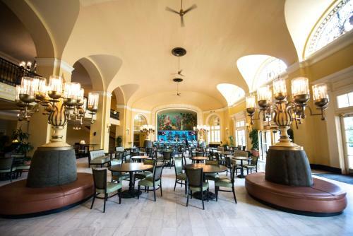 Arlington Resort Hotel & Spa