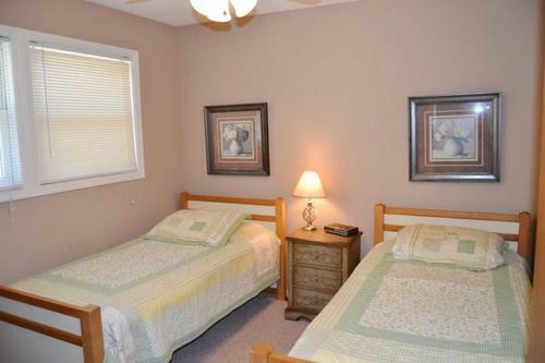 Coronado Courts Townhome 4