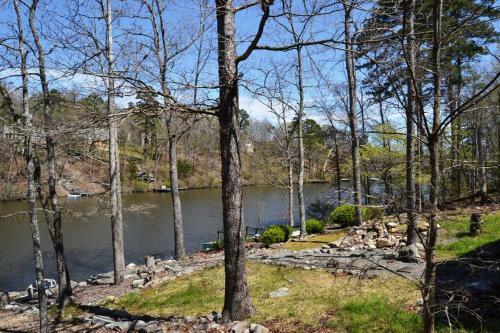 Lake Pineda Home 60