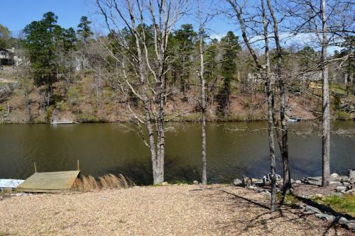 Lake Pineda Home 60