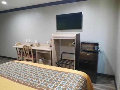 Hotel Woodland Inn Iah