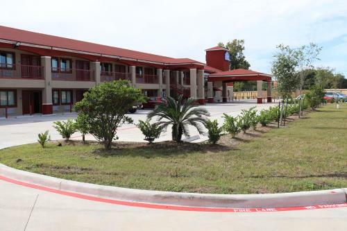 Motel Atlantis Inn Suites
