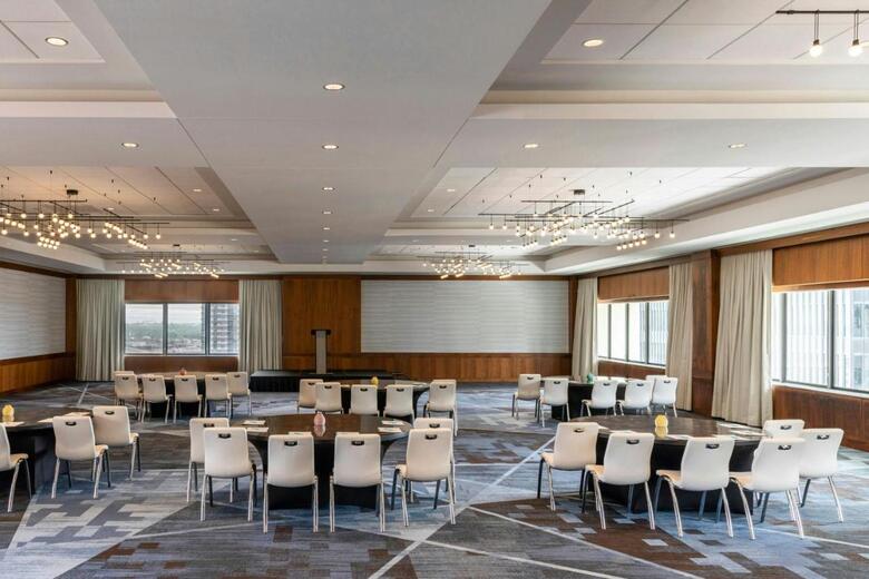 Hotel Le M�ridien Houston Downtown