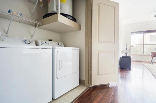Apartamento Sunny Midtown Suites By Sonder