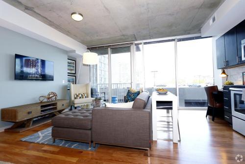 Aparthotel Luxury Rentals Toyota Center