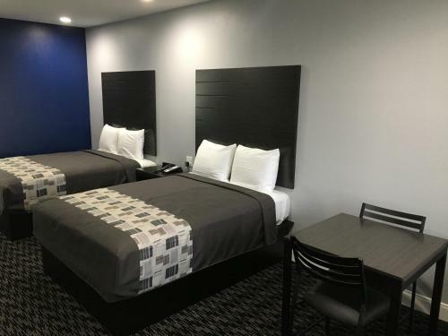 Motel Platinum Inn And Suites
