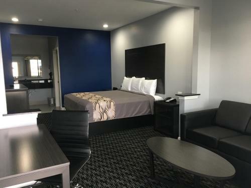 Motel Platinum Inn And Suites