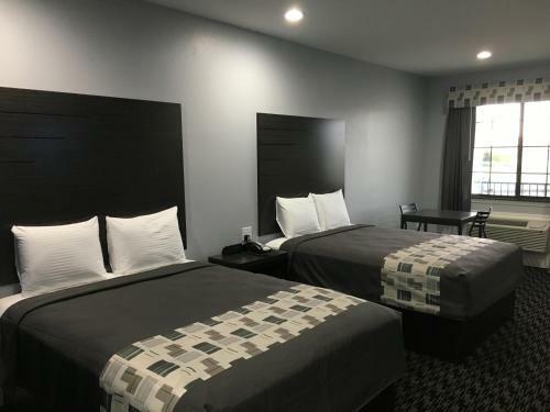 Motel Platinum Inn And Suites