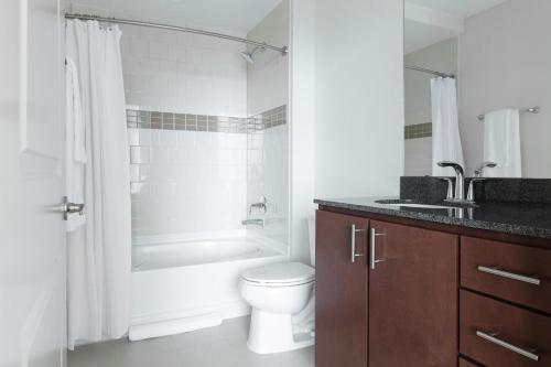 Apartamento Downtown Housky Two-bedroom 1616