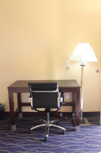 Motel Express Inn And Suites