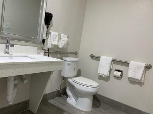 Hotel Scottish Inn & Suites - Iah Airport