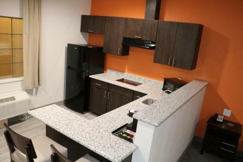 Hotel Scottish Inn & Suites - Iah Airport