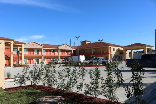 Hotel Scottish Inn & Suites - Iah Airport