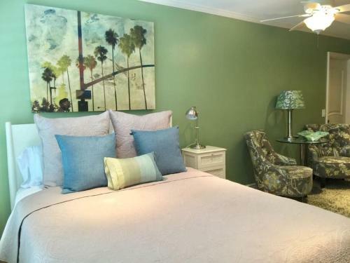 Overland Holiday Home 10481