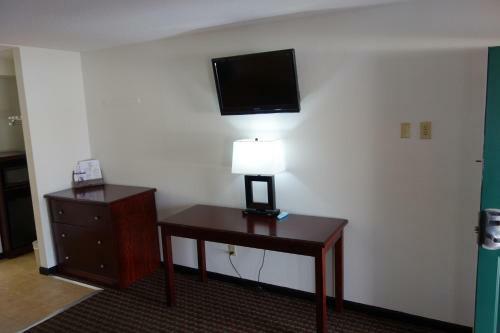 Hotel Vip Inn And Suites