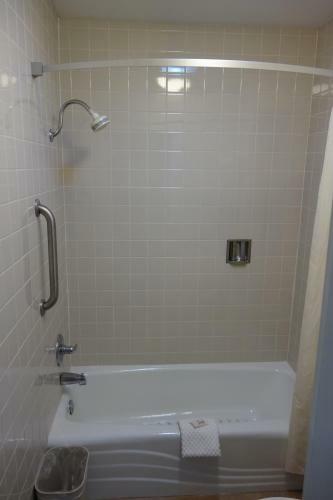 Hotel Vip Inn And Suites