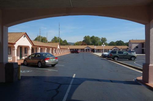Hotel Vip Inn And Suites