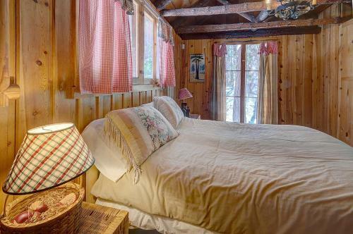 Twin Tree Cottage