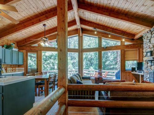 Tahquitz Rock Lodge