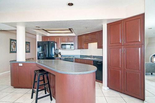 Imperial Beach Club 107
