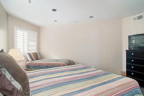 Imperial Beach Club 107