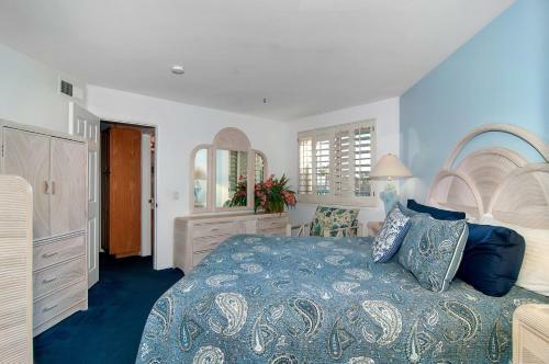 Imperial Beach Club 309