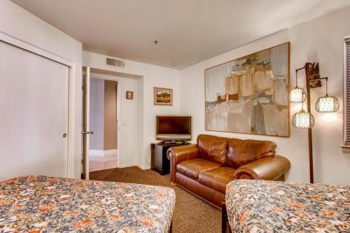 Imperial Beach Club 207