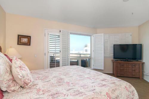 Imperial Beach Club 111
