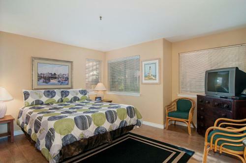 Imperial Beach Club 112