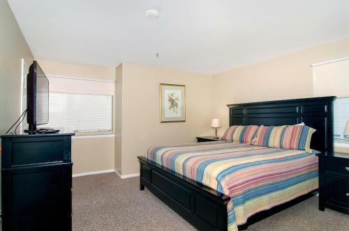 Imperial Beach Club 303