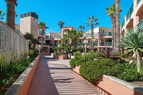 Imperial Beach Club 210