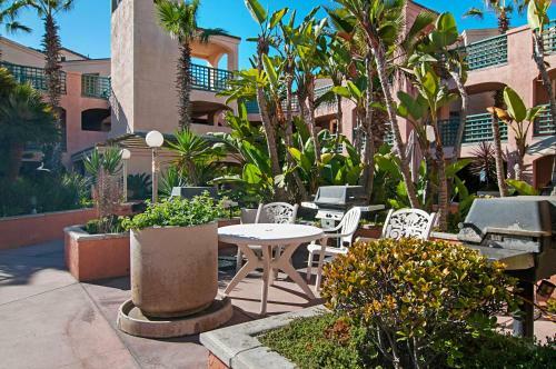 Imperial Beach Club 210