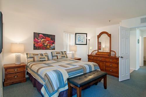 Imperial Beach Club 304