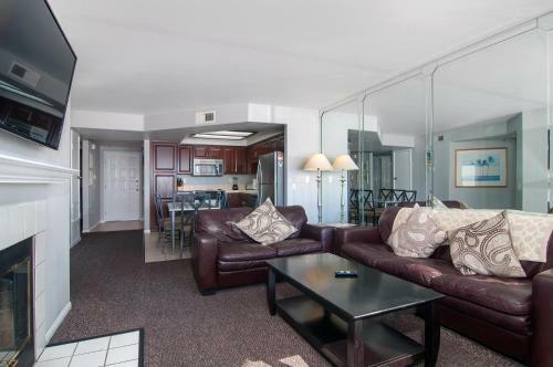 Imperial Beach Club 206