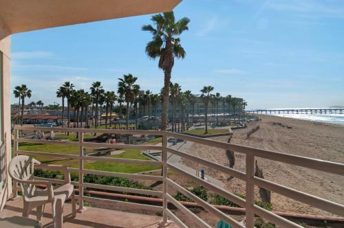 Imperial Beach Club 206