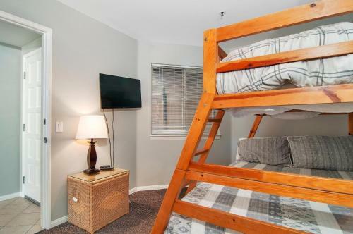Imperial Beach Club 206