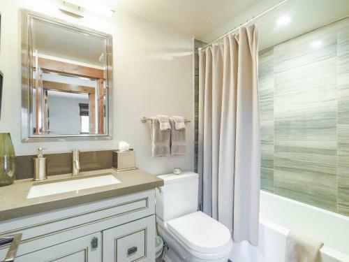 Apartamento 1000 Lakeshore Blvd Condo Unit 4