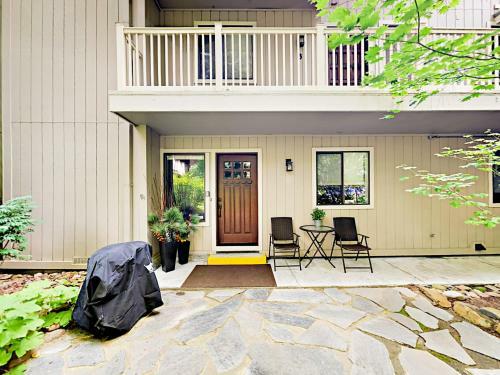 Apartamento 1000 Lakeshore Blvd Condo Unit 4