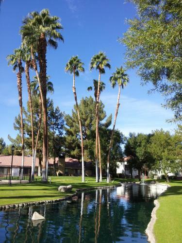 Apartamento Palm Lake Luxury Condo