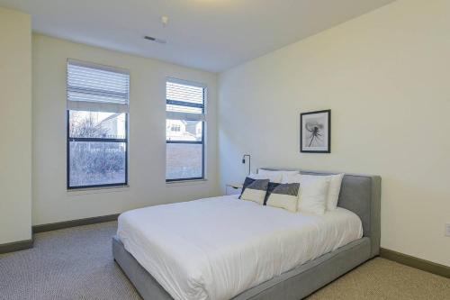 Apartamento Waterfront, 2bed, 2bath Downtown | Pool And Gym Access